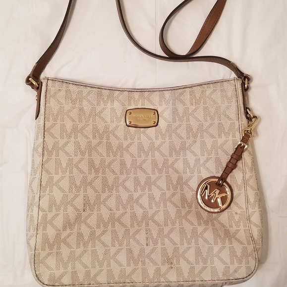 Michael Kors Set Large Travel Messenger Bag - Picture 1 of 4